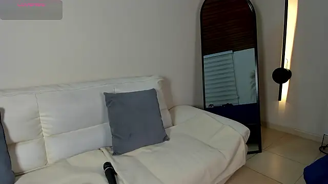 cherry bunnyx online show from March 13, 4:30 am