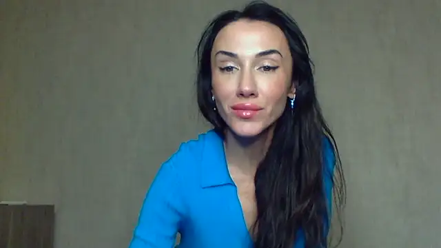 Snapshot of Zariveth chatting on November 2, 8:22 pm Zariveth online show from November 2, 8:22 pm