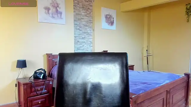 Malibu J online show from November 14, 8:24 am