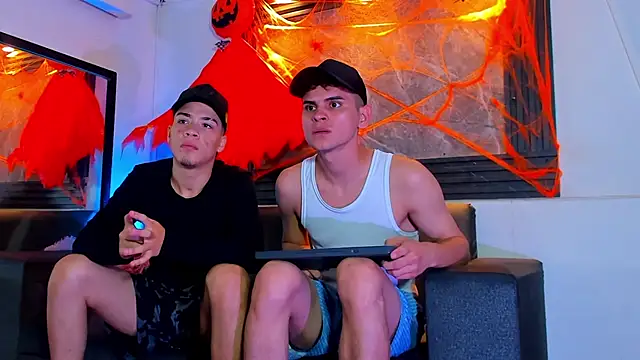 Snapshot of ALEX_MILLER25 chatting on October 27, 4:49 am ALEX MILLER25 online show from October 27, 4:49 am