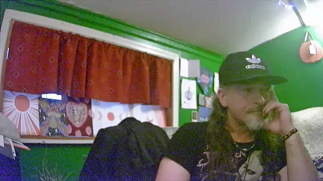 HippieDad333 online show from June 5, 12:50 am