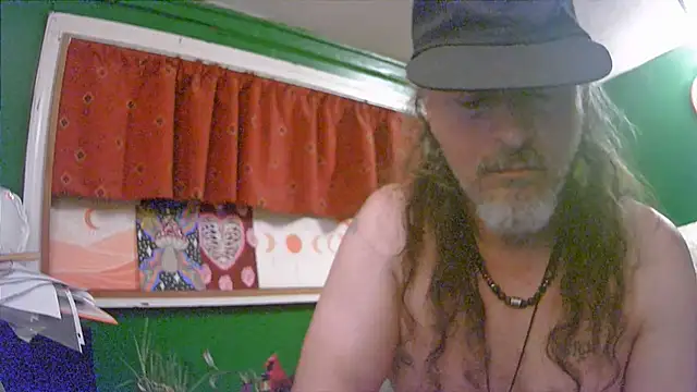 HippieDad333 online show from June 17, 1:41 am