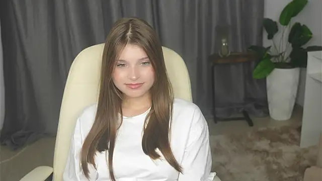 AlexisStrazza online show from October 2, 2:35 pm