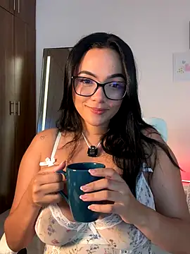 LiaRussoo   online show from October 2, 1:07 pm