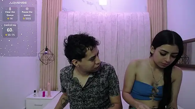 jakeyariana online show from October 25, 8:25 pm