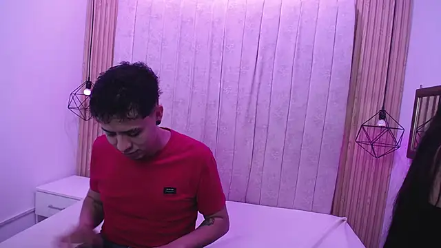 jakeyariana online show from November 3, 7:48 pm