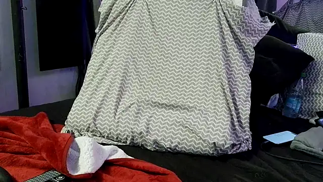 hungbot online show from April 13, 3:06 pm