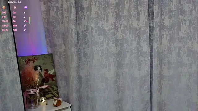 LunaraRada online show from November 10, 3:11 pm