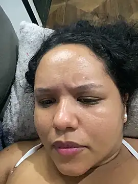 Snapshot of EggedGrowth chatting on March 8, 12:19 am EggedGrowth online show from March 8, 12:19 am