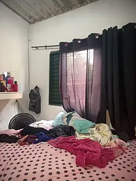 Snapshot of EggedGrowth chatting on April 13, 1:27 pm EggedGrowth online show from April 13, 1:27 pm