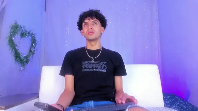 josesweet  online show from October 2, 7:32 pm