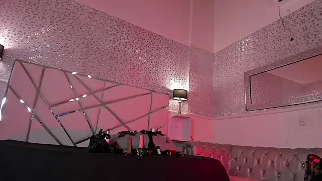 MaraBlake  online show from March 13, 9:10 pm