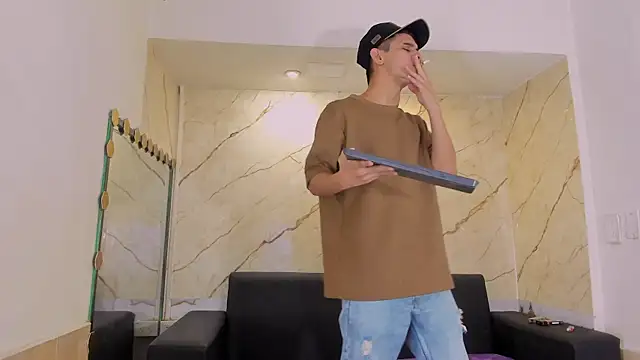 liam coleman25 online show from January 9, 4:48 am