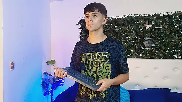 Axel Draven online show from October 21, 10:49 am