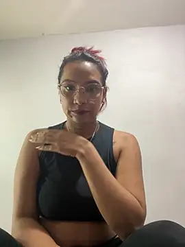 Snapshot of Skinny_Nasty_Messy chatting on October 1, 3:34 am Skinny Nasty Messy online show from October 1, 3:34 am