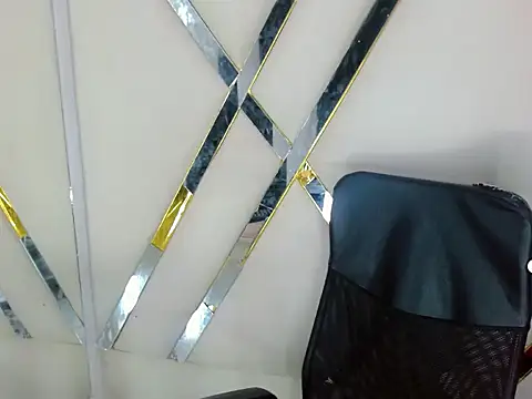 AuroraRoss online show from November 8, 7:56 pm