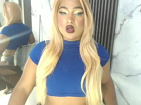 AuroraRoss online show from November 15, 6:44 am