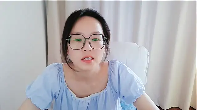 Snapshot of guai00 chatting on June 13, 6:00 am guai00 online show from June 13, 6:00 am