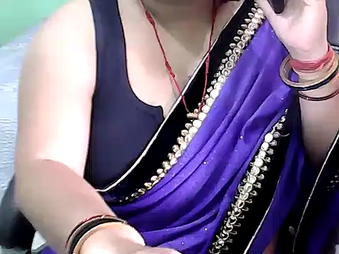 Snapshot of BABITA_KUMARII chatting on April 24, 4:53 pm BABITA KUMARII online show from April 24, 4:53 pm