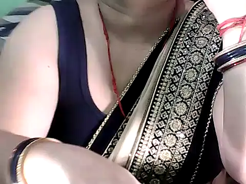 Snapshot of BABITA_KUMARII chatting on May 2, 5:07 pm BABITA KUMARII online show from May 2, 5:07 pm