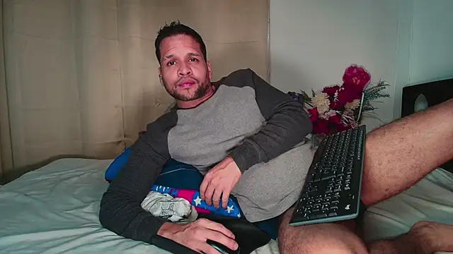 LucasGaeel online show from January 12, 3:56 am