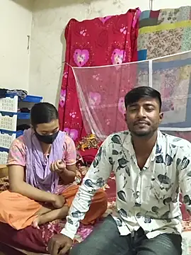 Snapshot of Love_Queen11 chatting on November 4, 5:23 pm Love Queen11 online show from November 4, 5:23 pm