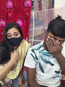 Snapshot of Love_Queen11 chatting on November 8, 3:01 pm Love Queen11 online show from November 8, 3:01 pm