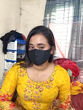 Snapshot of Love_Queen11 chatting on December 16, 8:19 am Love Queen11 online show from December 16, 8:19 am