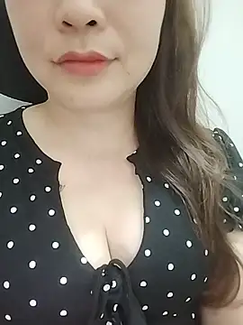Girl Shy2000 online show from June 1, 1:02 pm