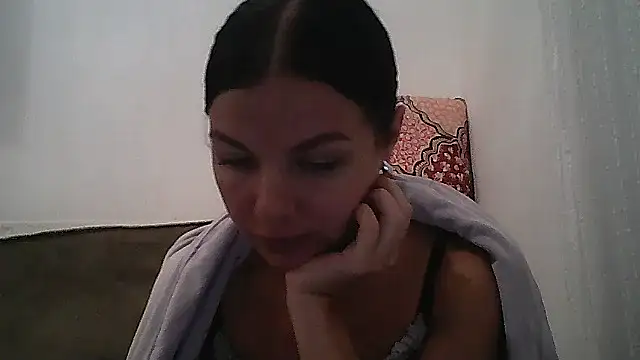 Snapshot of Lorivell chatting on November 2, 8:33 pm Lorivell online show from November 2, 8:33 pm