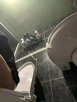Moisesjrtapia online show from June 28, 7:25 am