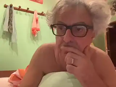 chtentation online show from February 2, 11:03 pm