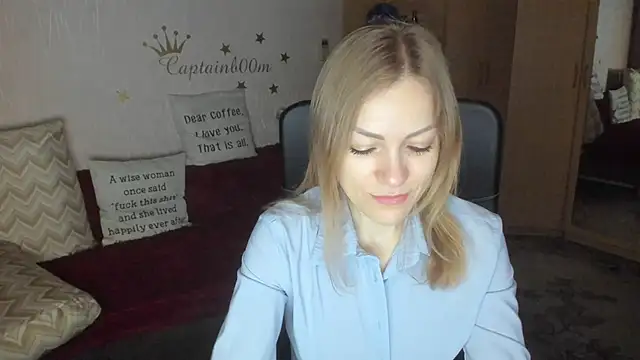 Snapshot of Tiffany_Bates chatting on November 1, 3:19 am Tiffany Bates online show from November 1, 3:19 am