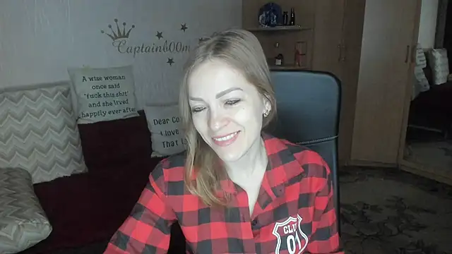 Snapshot of Tiffany_Bates chatting on November 5, 3:39 am Tiffany Bates online show from November 5, 3:39 am