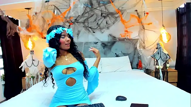 Snapshot of KelaniSilva chatting on October 31, 8:54 pm KelaniSilva online show from October 31, 8:54 pm