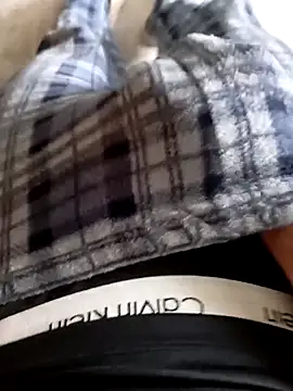 ruiiizz online show from March 14, 11:04 am