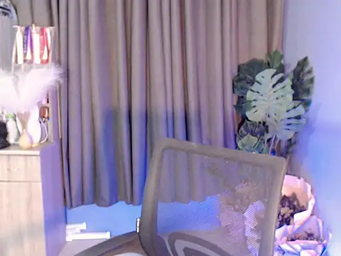 Asian briee143xx online show from March 1, 3:58 pm