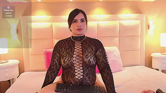 LexieVega online show from October 19, 9:04 pm