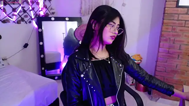 isa bunny18 online show from November 6, 11:15 pm