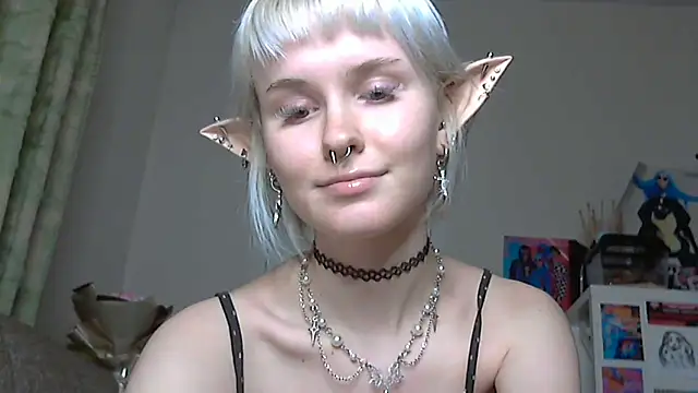 Snapshot of Paradoxy_ chatting on December 16, 7:52 pm Paradoxy online show from December 16, 7:52 pm