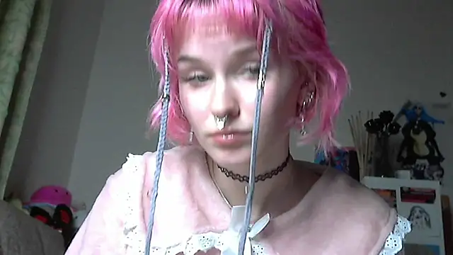 Snapshot of Paradoxy_ chatting on March 7, 8:50 pm Paradoxy online show from March 7, 8:50 pm