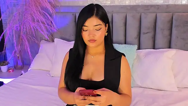 EmmaBlossom online show from November 7, 7:14 pm