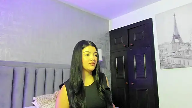 Snapshot of EmmaBlossom chatting on June 22, 12:35 pm EmmaBlossom online show from June 22, 12:35 pm