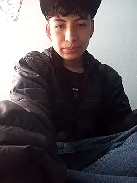 Snapshot of Owen_tomboy chatting on October 25, 3:29 pm Owen tomboy online show from October 25, 3:29 pm