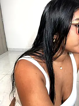 Snapshot of AnaBrowmn chatting on January 7, 12:07 pm AnaBrowmn online show from January 7, 12:07 pm