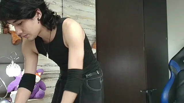 Lovers 21 online show from April 5, 4:09 am