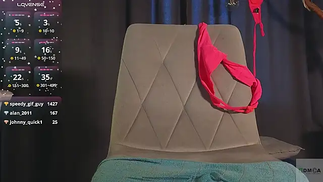Nicole Broown  online show from June 8, 1:28 am