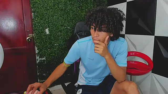 Snapshot of xion_ez chatting on October 13, 8:42 pm xion ez online show from October 13, 8:42 pm