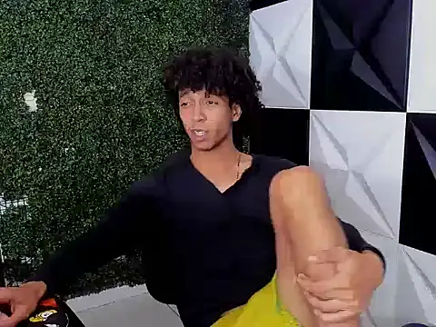 Snapshot of xion_ez chatting on October 17, 8:55 pm xion ez online show from October 17, 8:55 pm