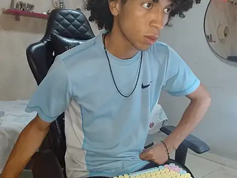 Snapshot of xion_ez chatting on October 27, 8:24 pm xion ez online show from October 27, 8:24 pm